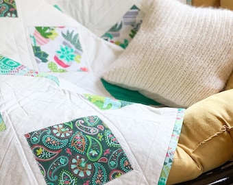 Appliqué Diamonds Throw Quilt Pattern, Beginner Friendly (PDF Download)