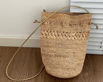 Handwoven Raffia Crossbody Bag with Lining, Boho Straw Bucket Purse, Unique Handmade Gift for Women, Summer Beach Bag