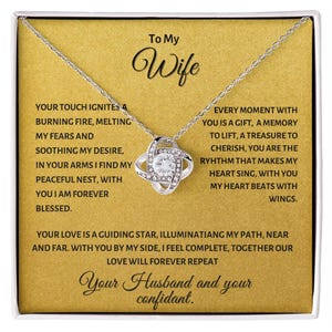 Cadeau à ma femme avec une carte à message, collier dans une boîte de luxe, pendentif en or pour ma femme dans une belle boîte, carte significative pour ma femme