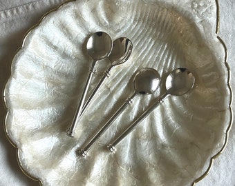 Vintage blikken mokkalepel | Set van 4 | Zilverkleurige mokka-theelepels | Kleine koffielepels | Dessertlepels | Blikken bestek uit het midden van de eeuw