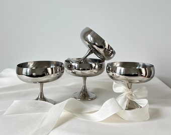 AMC Italian Stainless Steel Coupes - Set of 4 - Footed Silver Dessert / Ice Cream Bowls / Cups - Made in Italy, 80s