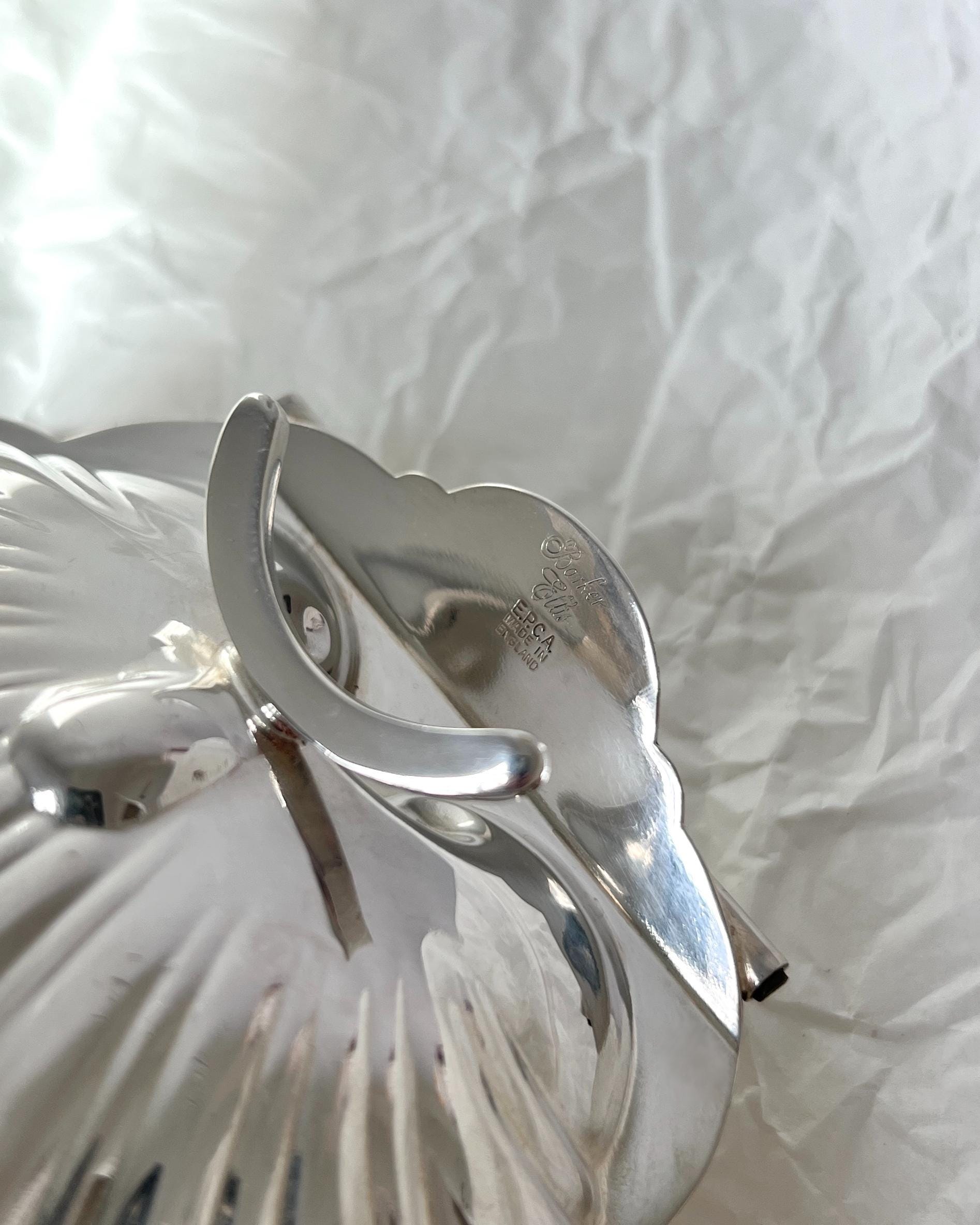 BARKER ELLIS Silver Plated Shell Caviar Dish With Knife and Glass