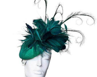 Tocado tipo pastillero verde esmeralda, sombrero de plumas de pavo real para el Derby de Kentucky - Sombrero Ascot