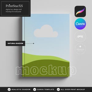 K&ouml;nnte beinhalten: Ein Notizbuch-Mockup mit einem Landschaftsdesign mit blauem Himmel, wei&szlig;er Wolke und gr&uuml;nen H&uuml;geln. Das Wort "Mockup" wird in wei&szlig;er, umrandeter Schrift angezeigt. Zus&auml;tzlicher Text enth&auml;lt "PrintStarXS" und Canva- und .png-Symbole.