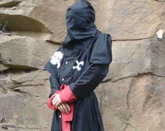Ritueel gewaad, cultist, ingewijde groep, incognito, familiebijeenkomst