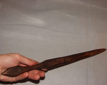 Houten stok: luchtelement, ceremonieel stuk (17 1/4")
