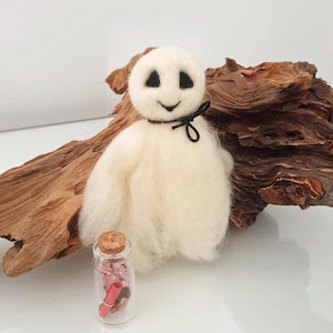 Ghost, ghosts, Halloween gift, ghost figure made of felt - adopt a ghost, ghost pendant, ghost decoration, Halloween ghost, autumn decoration