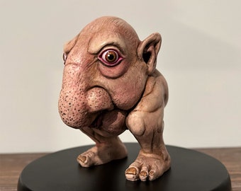 Homunculus avec un gros nez / Démon du monde astral avec un énorme schnoz