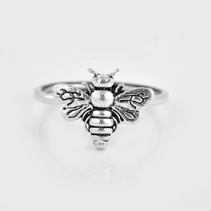 Bee Ring, Honey Bee Ring, Dainty Ring, Valentines Ring, Minimalist Ring, Gift for Her, Gift for Him, Queen Bee Ring - 925 Sterling Silver