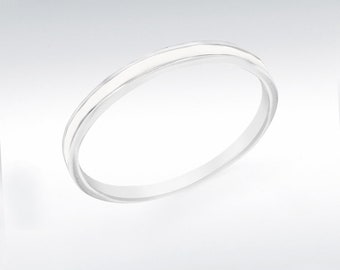 2,5 mm breiter schlichter weißer Emaille-Bandring, Keramikband, zierlicher Ring, minimalistischer Ring, Stapelring, Valentinstagsgeschenk – 925er Sterlingsilber