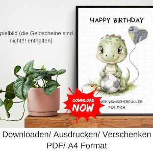 Pode incluir: Um cartão de aniversário imprimível com um dinossauro verde segurando uma bola de futebol. O cartão tem um botão de download vermelho com o texto "Baixar agora". O cartão também tem o texto "Feliz aniversário" e "Um desejo cheio de desejos para você".