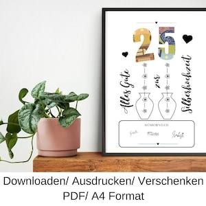 Könnte beinhalten: Eine druckbare Karte mit schwarzem Rahmen und weißem Hintergrund. Die Karte zeigt eine große Zahl 25 aus Geld, mit den Worten "Alles Gute zur Silberhochzeit" vertikal auf der rechten Seite geschrieben. Die Karte enthält auch zwei Vasen mit Blumen und Platz für drei Namen.
