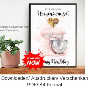 Peut inclure: Une affiche encadrée avec une illustration d'un batteur sur socle rose et l'inscription "Happy Birthday". L'affiche comprend l'expression allemande "Für Deinen Herzenswunsch" et un motif en forme de cœur. Un graphique rouge "Download Now" est également présent.