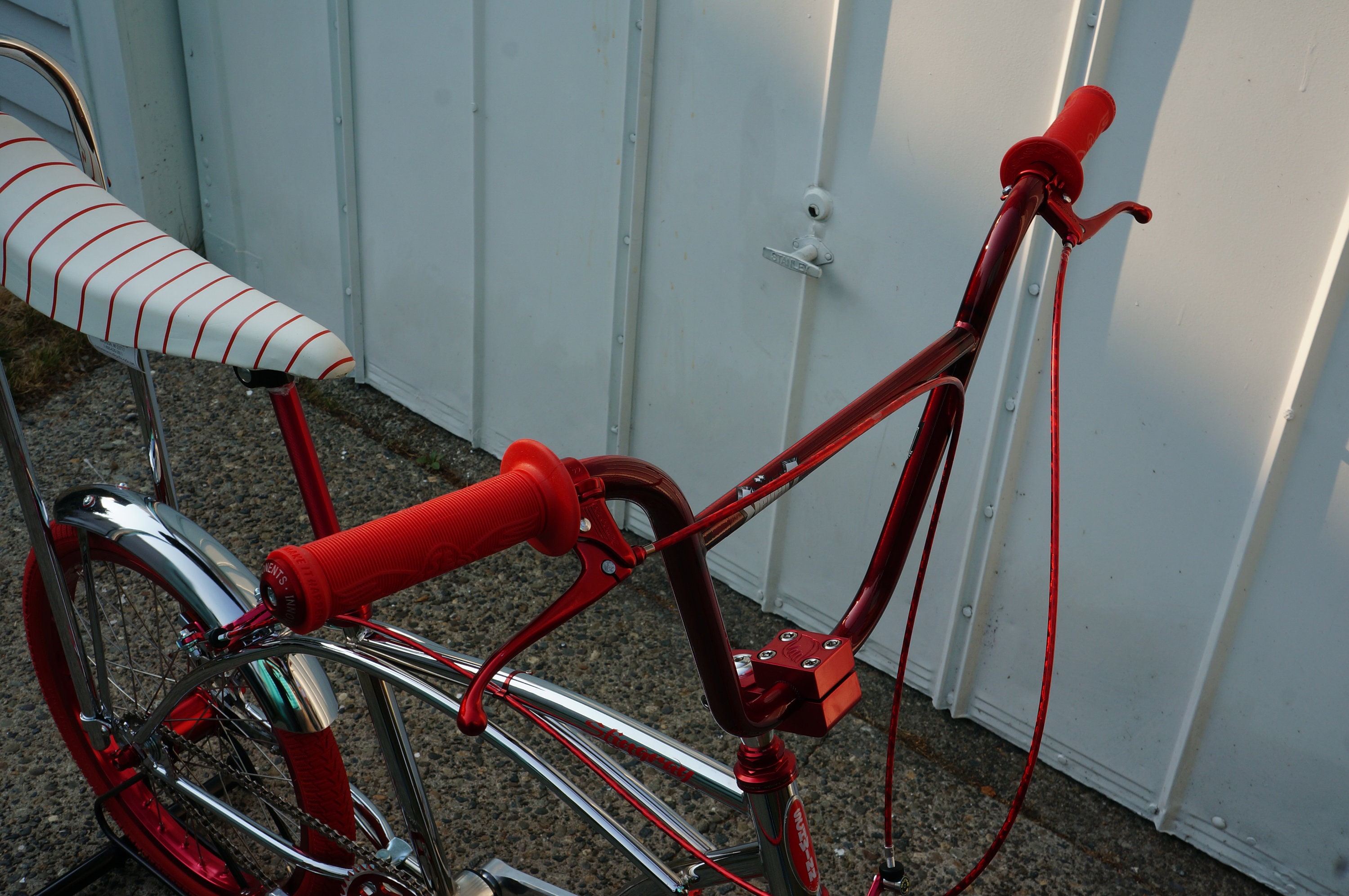 Resto Mod Schwinn Stingray Tribute 1980's BMX Bicycle - Etsy Resto Mod Schwinn Stingray Tribute 1980's BMX Bicycle - Etsy