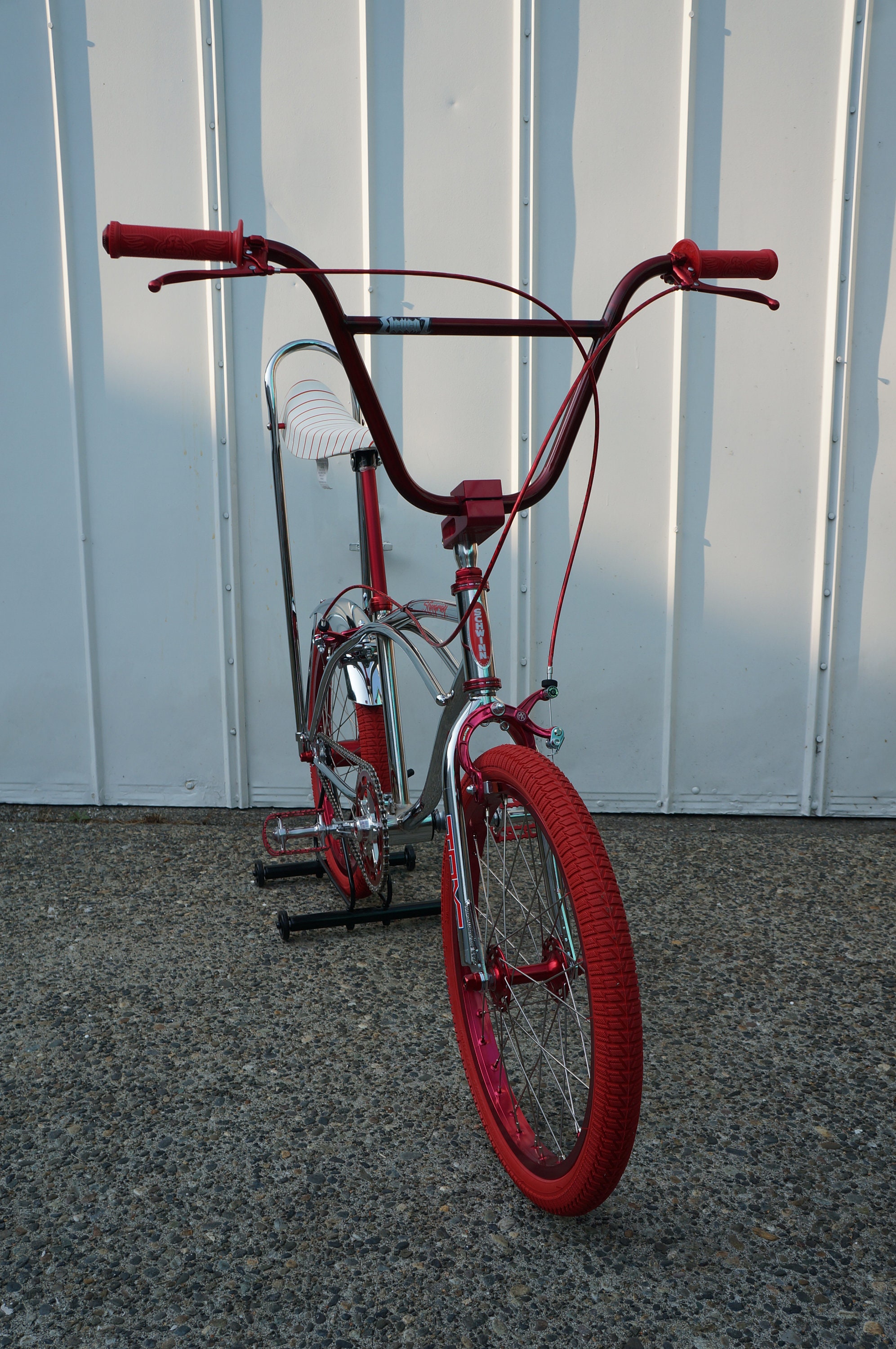 Resto Mod Schwinn Stingray Tribute 1980's BMX Bicycle - Etsy Resto Mod Schwinn Stingray Tribute 1980's BMX Bicycle - Etsy