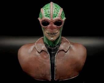 Resident Alien - Harry Vanderspiegel Bust Figurine - 8cm - Hand-painted
