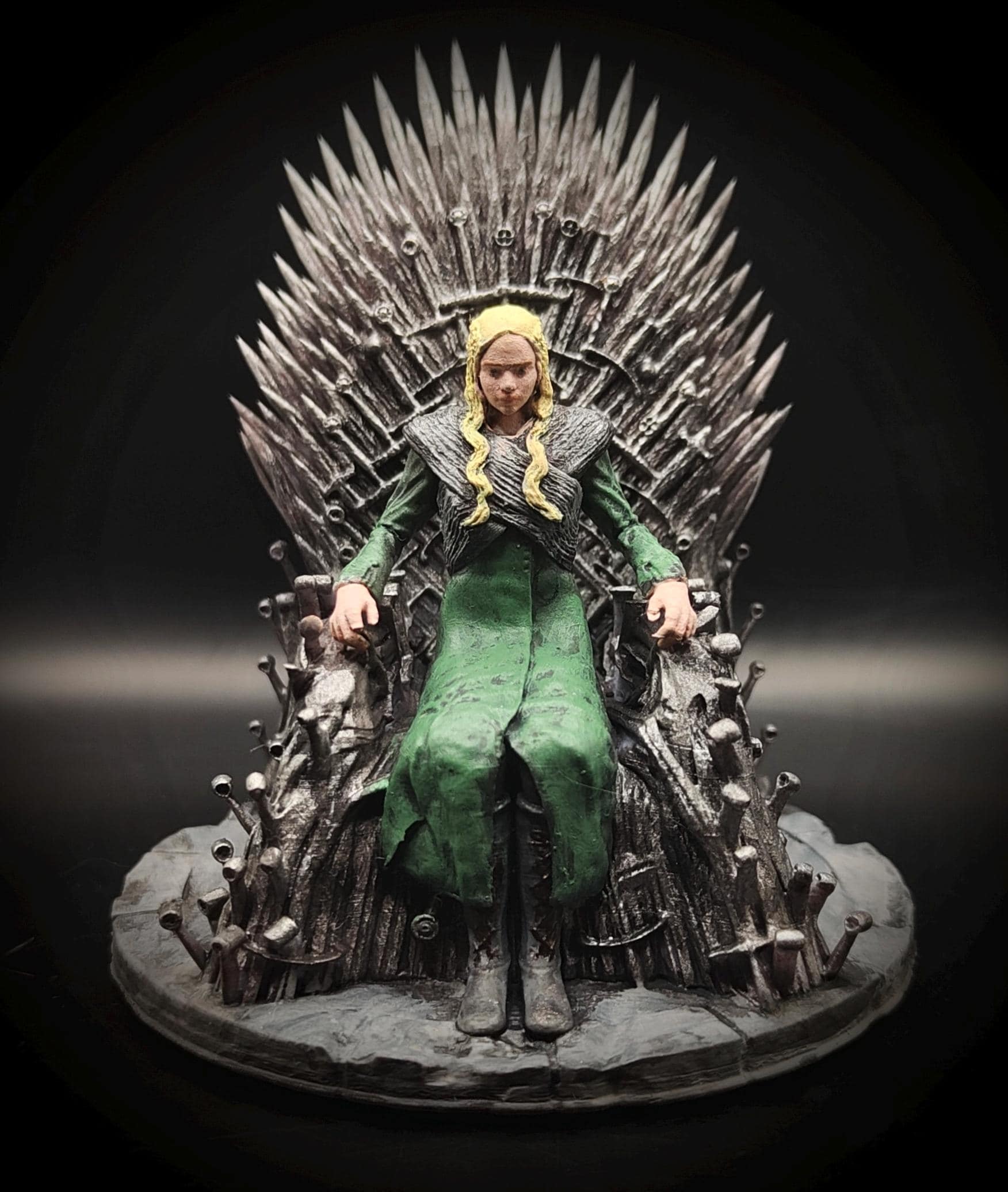 Khaleesi Game Of Thrones Throne Daenerys Statue UK