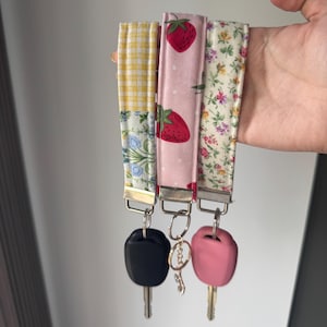 Fabric Keychain Wristlet | Handmade Key Fob | Cute Fabric Keychain for ...