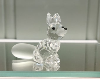 VDF Verjaardagspromoartikel! Swarovski kristallen beeldje - Swarovski Baby Fox Sitting - Swarovsky Crystal - Kristallen beeldje - IN DOOS