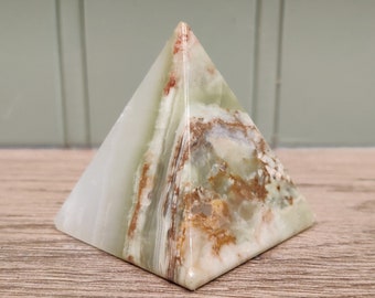 Beautiful Onyx pyramid paperweight- Onyx sculpted paperweight