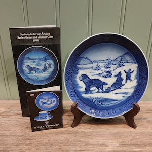 Royal Copenhagen Christmas Plate (1986-1994) - Collector Edition