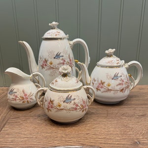Service à thé et café floral en porcelaine Bird - 4 pièces