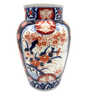 Antique Imari Vase: Hand-Painted Japanese Porcelain, Floral Bird Motif