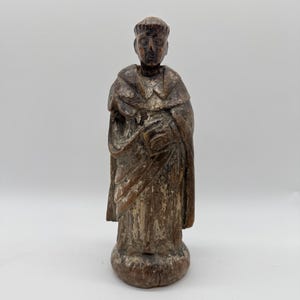 Antique Carved Wood Religious Figure – Likely 18th Century – Monk or Saint Holding Book – 23 cm Tall