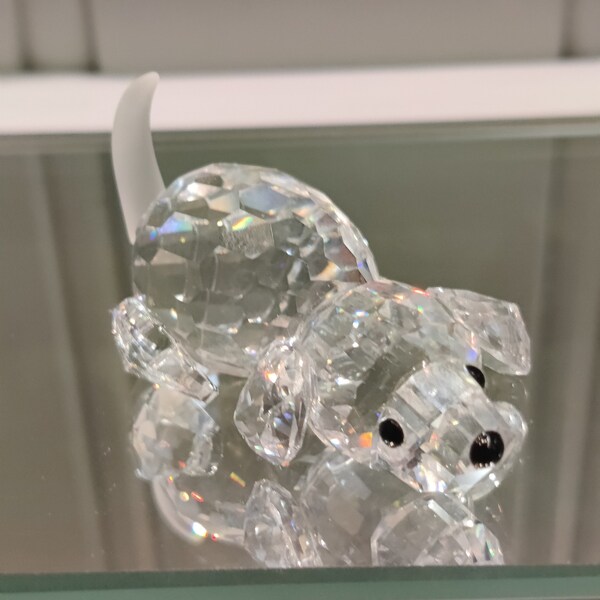 Swarovski Kristallen beeldje - Swarovski Beagle aan het spelen - VDF Verjaardag Promoartikel - Hond - kristallen dierenbeeldje - Swarovski Kristal -BOXED