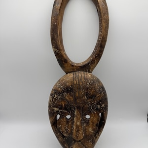 Large African Tribal Mask with Open Oval Crest – Hand-Carved Wood – 55 cm – Vintage Decorative Wall Art