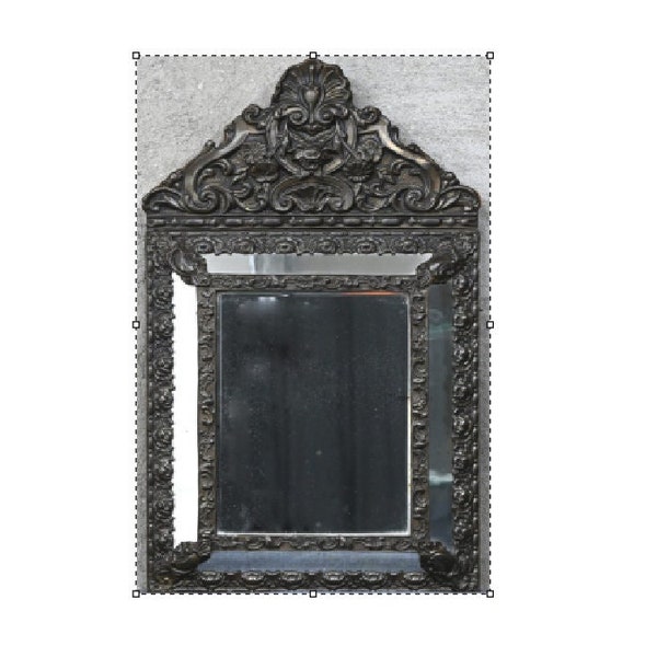 Beau miroir de style baroque en laiton sur bois