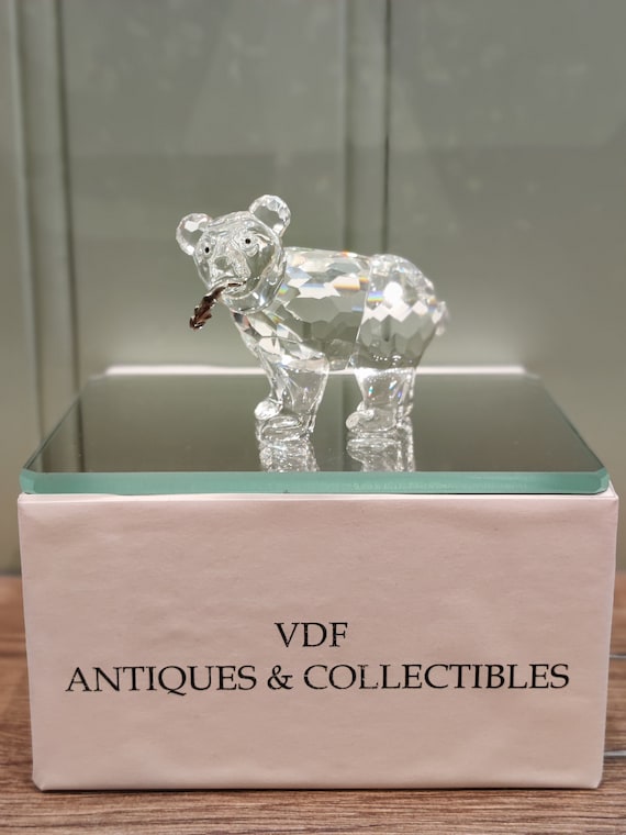 Swarovski Grizzly Bear Cub With Silver Fish - Rare Encounters
