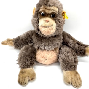 Vintage Steiff Monkey “Jocho” 5925/20 – Plush Mohair, with Button and Tag – Made in Germany, ca. 1978–1985
