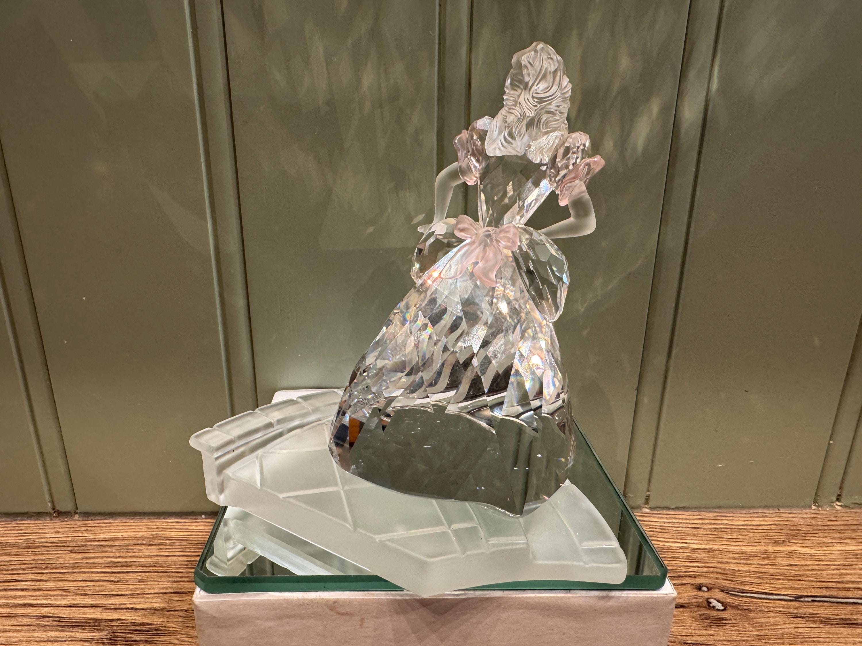 スワロフスキー シンデレラ フィギュア：ファセット＆フロスト