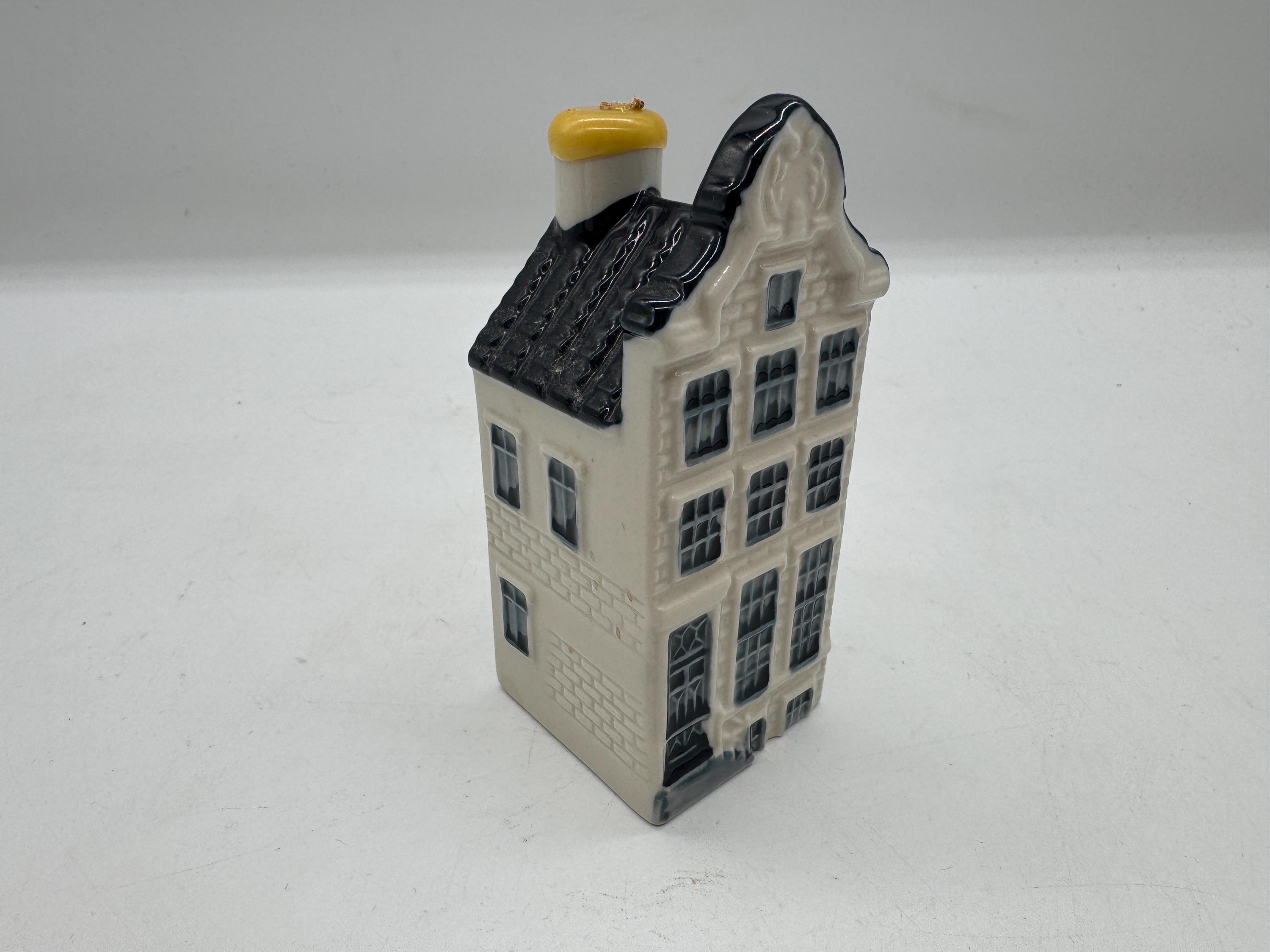 KLM Miniature Amsterdam Houses: Business Class Porcelain