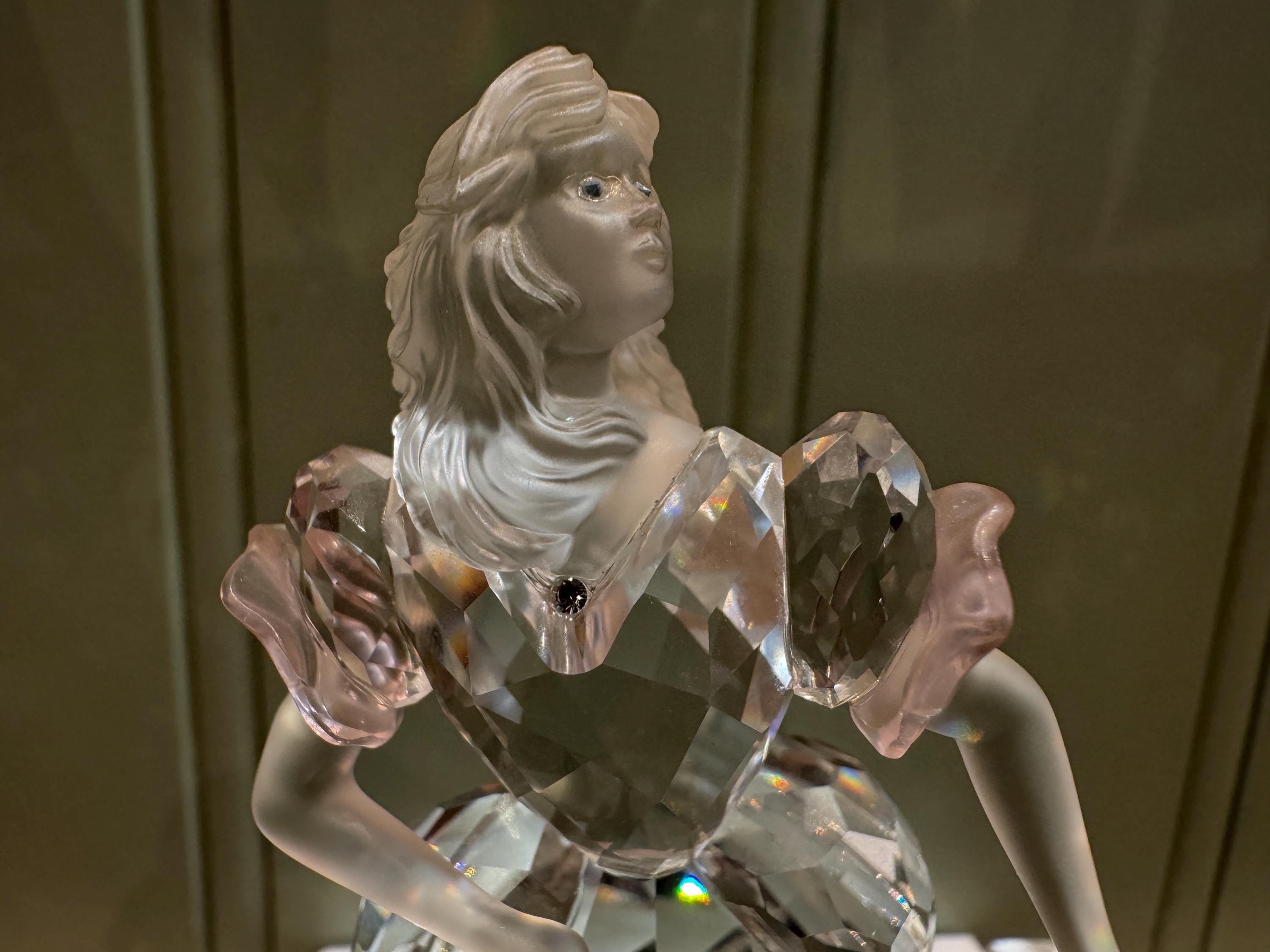 スワロフスキー シンデレラ フィギュア：ファセット＆フロスト