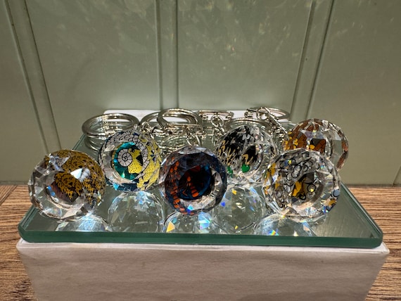 廃盤になったスワロフスキークリスタルの置物：星座、ハンドバッグ