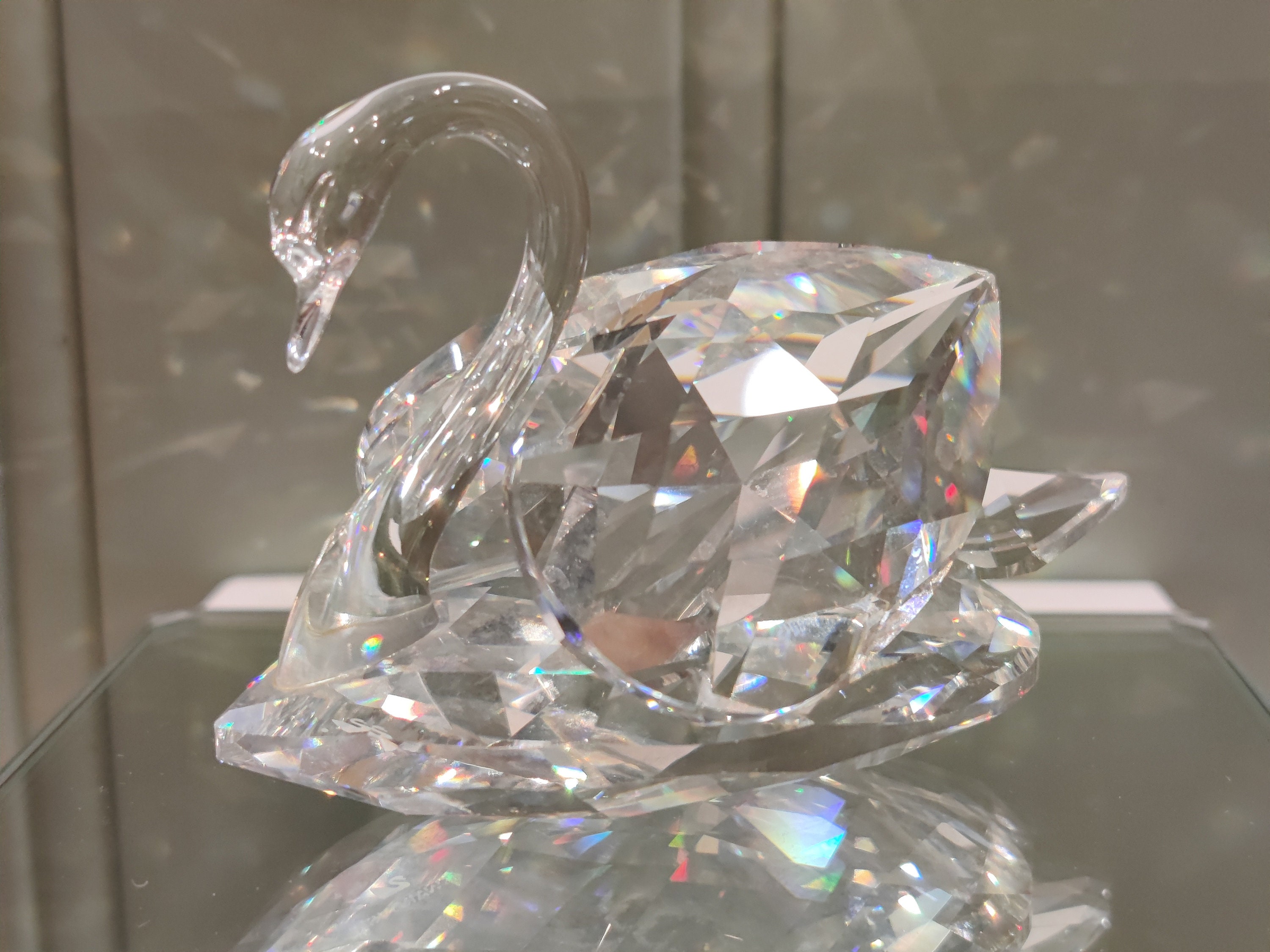 スワロフスキークリスタル スワン フィギュア - 大きな白鳥 - 箱入り