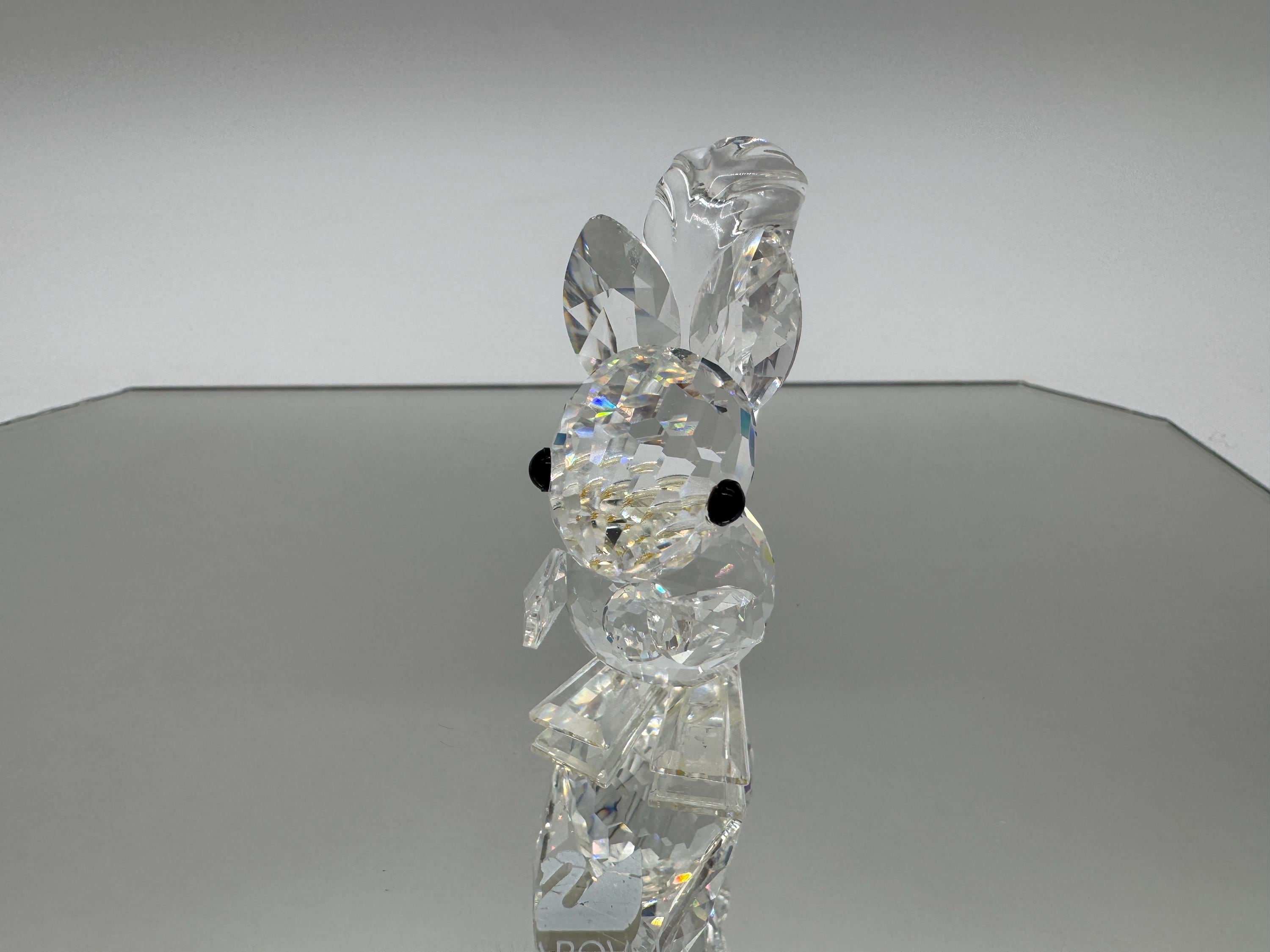 スワロフスキークリスタルのリスの置物（ナッツ付き） - マックス