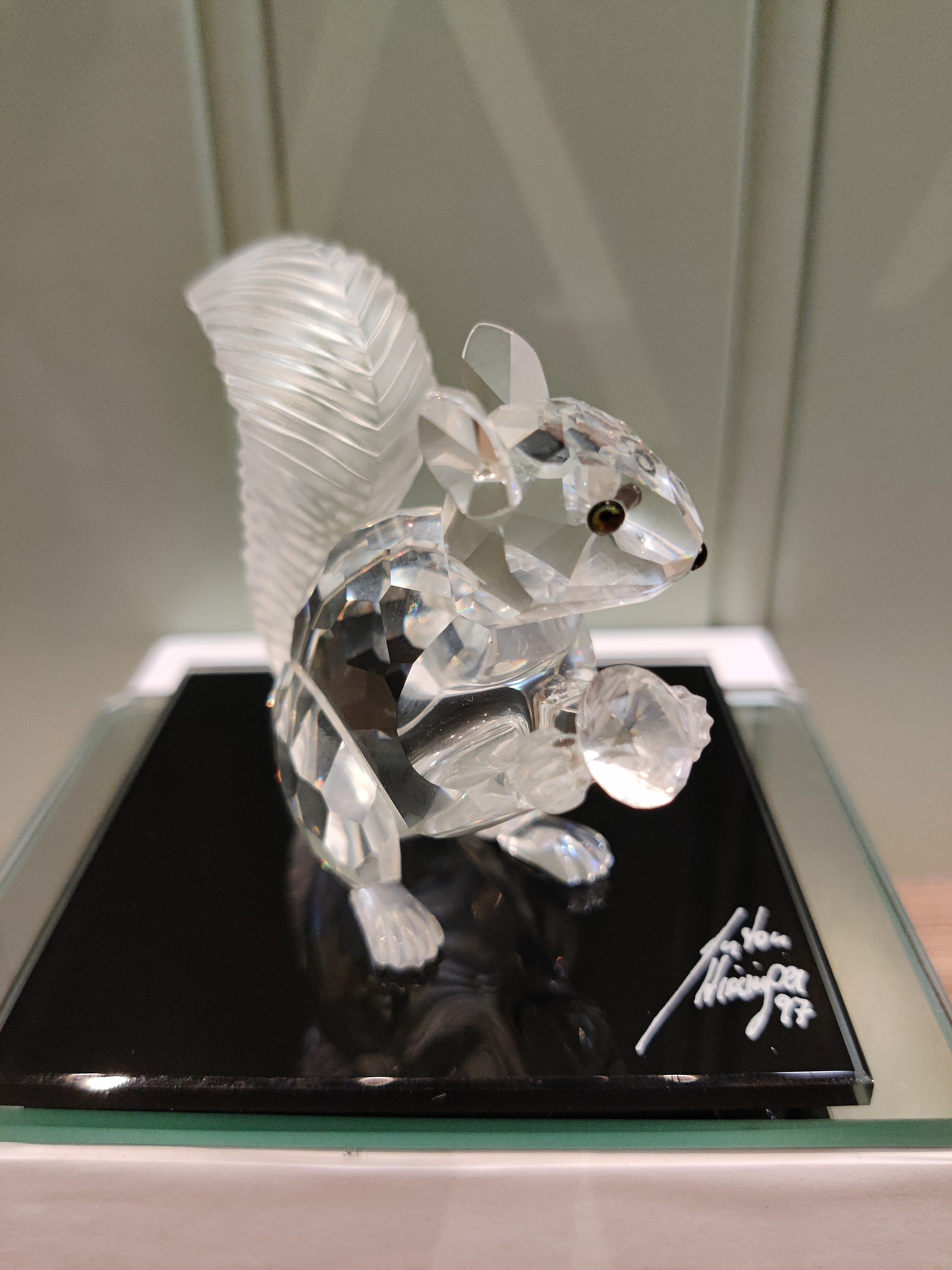 スワロフスキークリスタル リスの置物 - SCS 10周年記念サイン入り