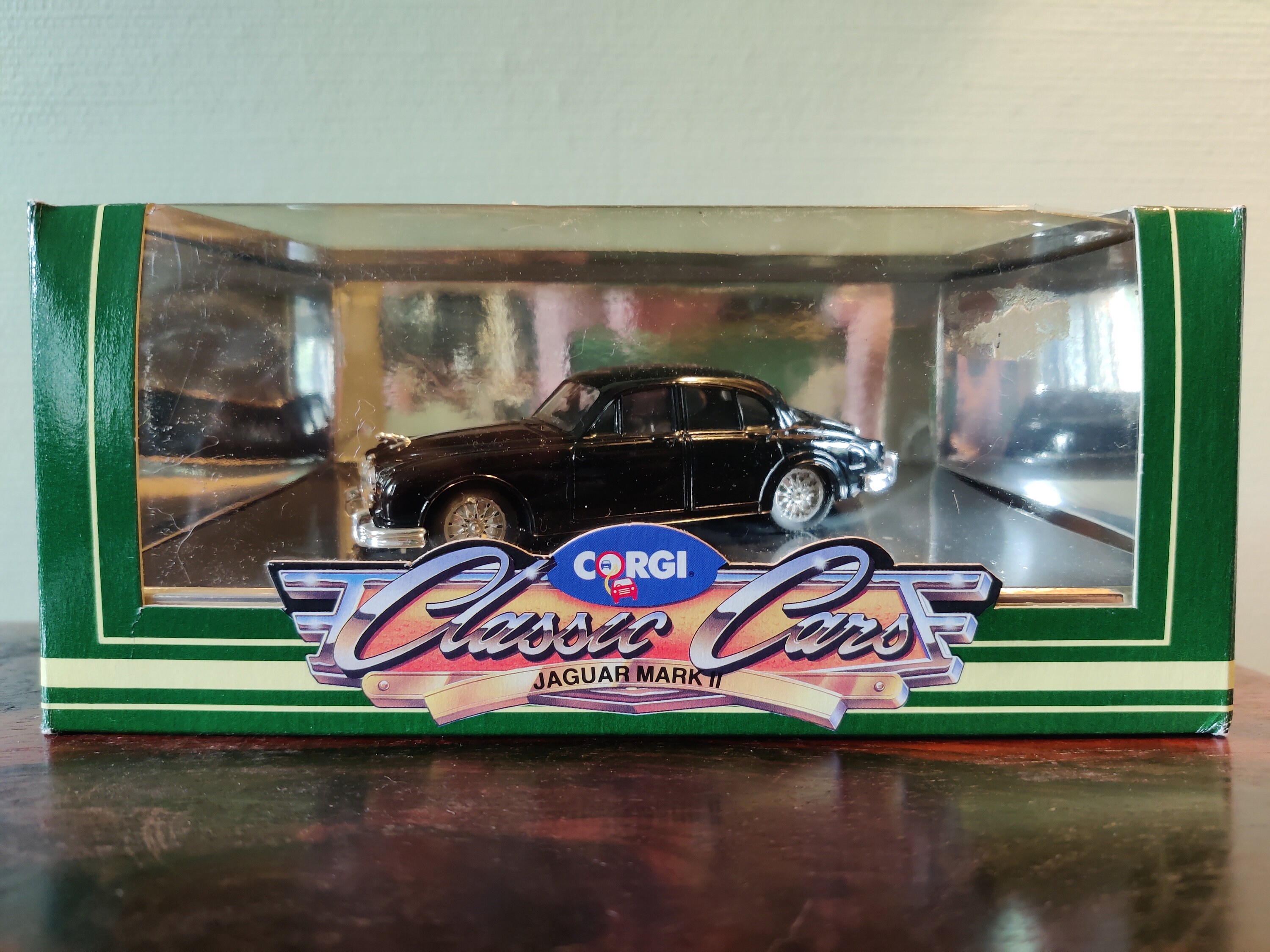 コーギー クラッシックカーズ 1959年ジャガーサルーン&3.4 ポリス仕様