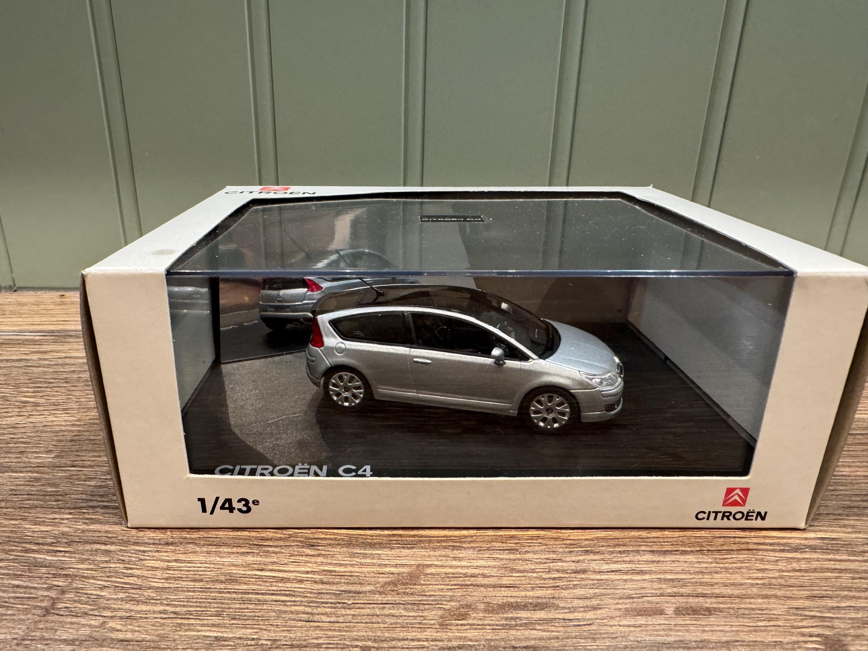Citroën C4 Miniature Norev 1/43 – Coffret Collection Voiture Française