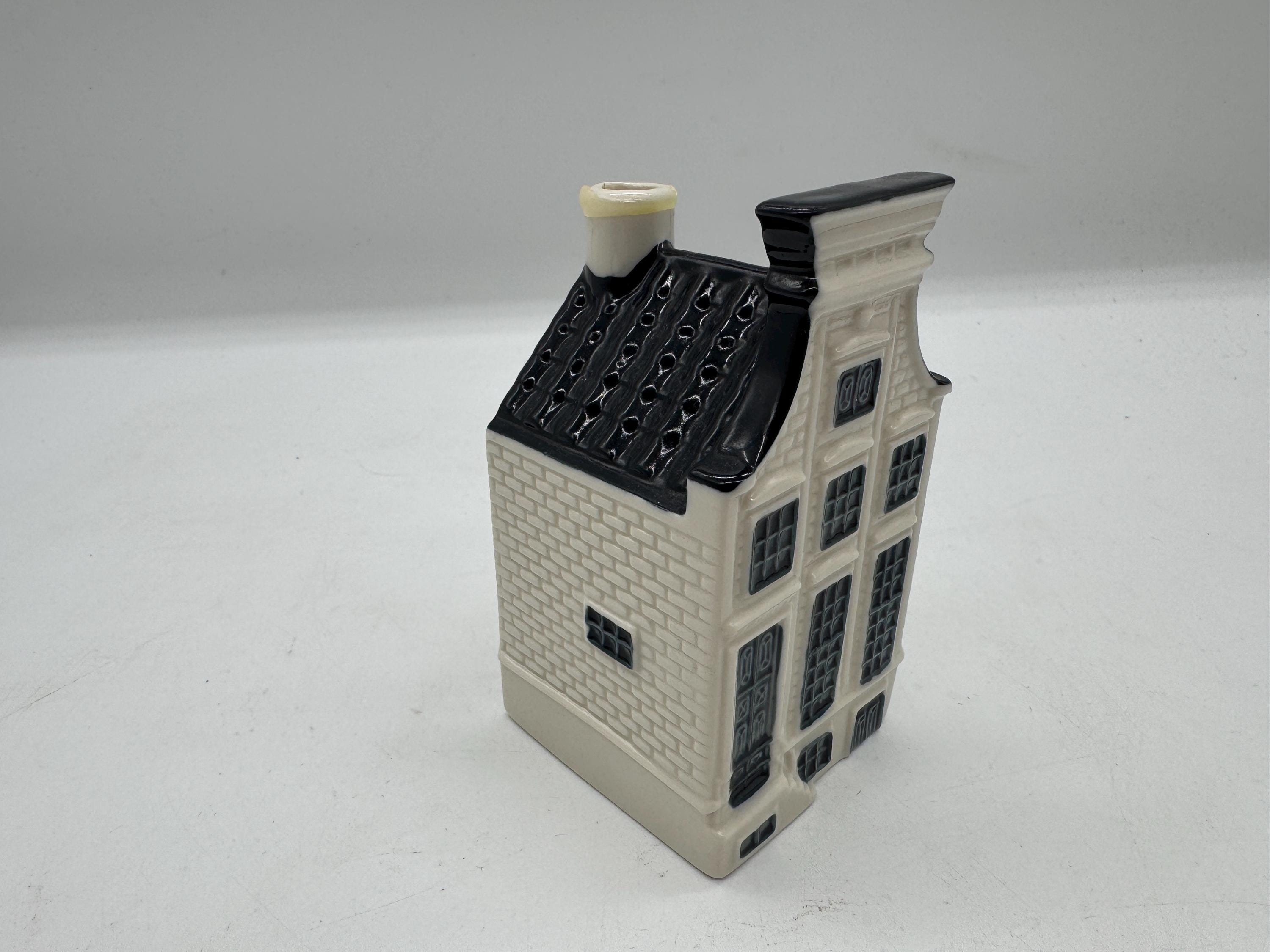 KLM Miniature Amsterdam Houses: Business Class Porcelain