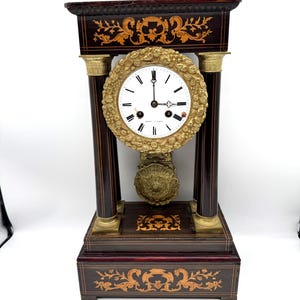 Antique French Empire Cartel Clock – &quot;Le Roy à Paris&quot; – ca.1820–1840 – Original Pendulum & Key – Working Condition – Marquetry Case –43.5 cm