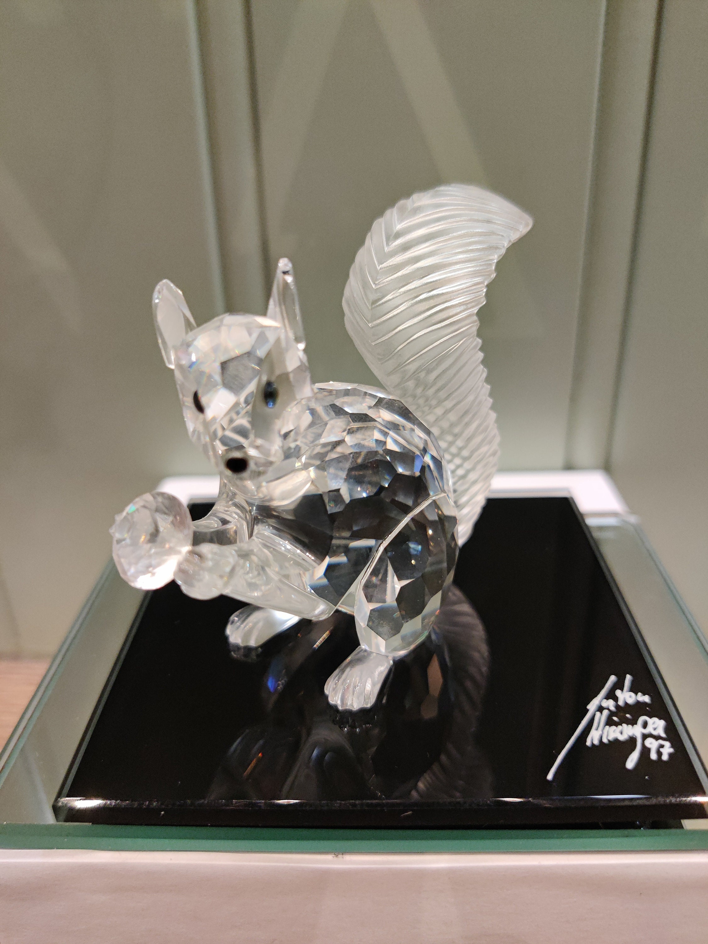 スワロフスキークリスタル リスの置物 - SCS 10周年記念サイン入り