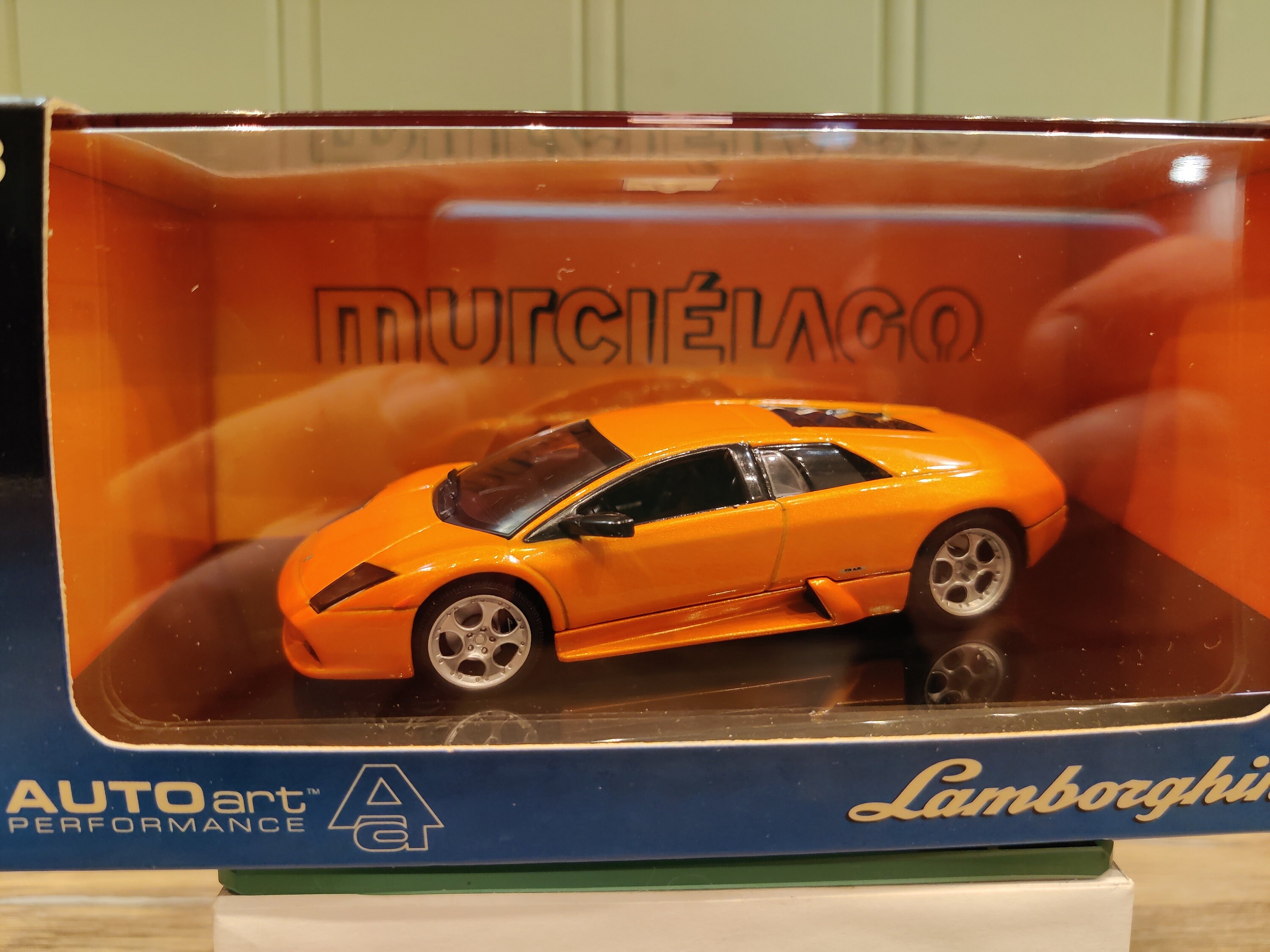 AUTOart Signature Collection 1/12 Lamborghini Murcielago