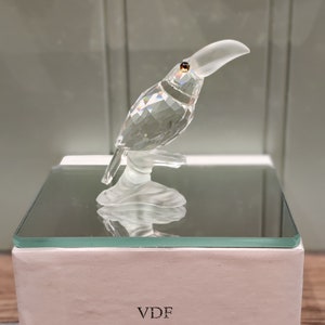 Swarovski crystal toucan - Swarovski crystal figurine - Crystal bird - Gift for her - Gift for him - Sparkling luxury - Swarovski crystal