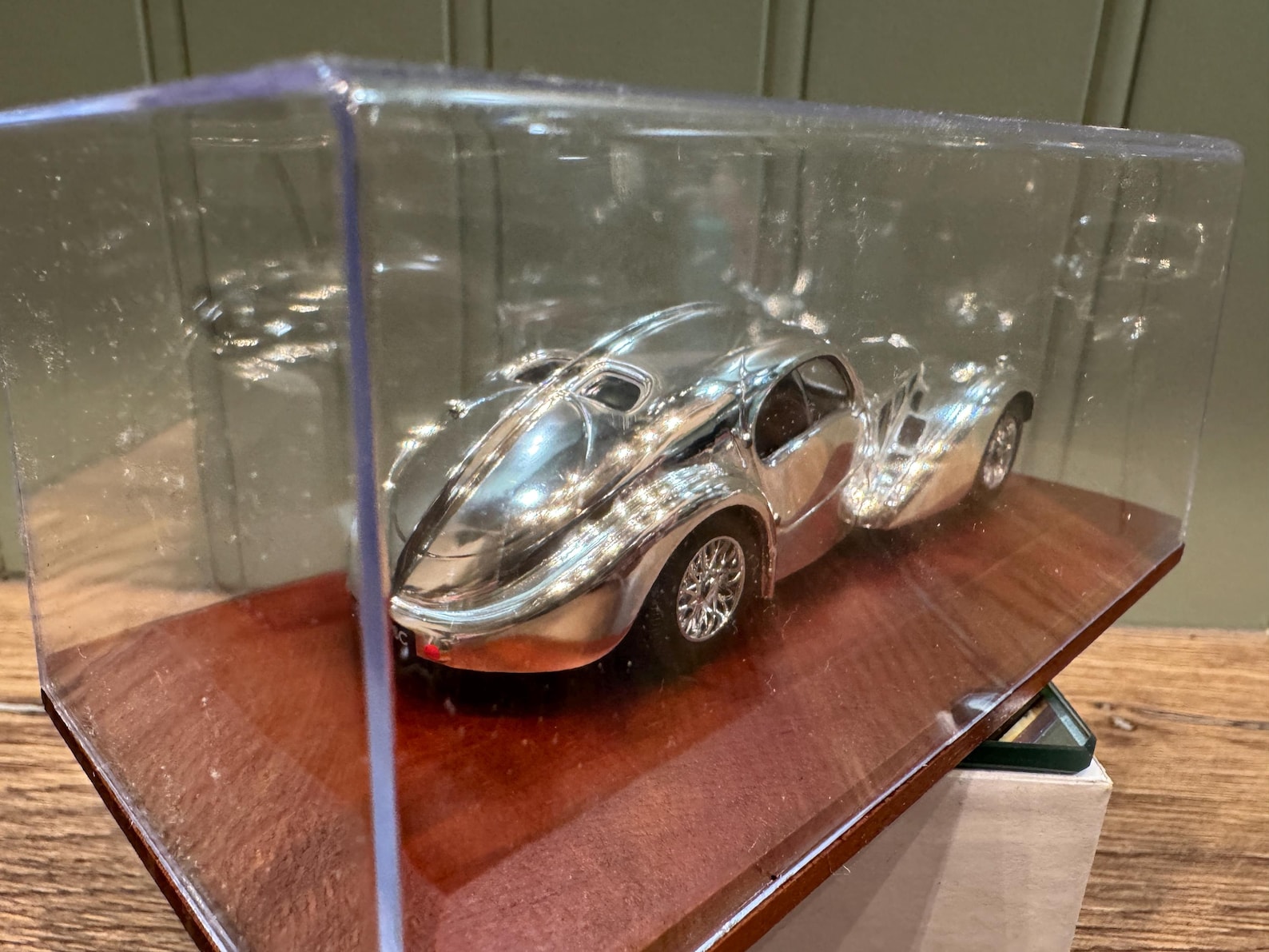 Bugatti Coupé Atlantic Argent - Silver Cars Collection Atlas 1/43 (neuf)