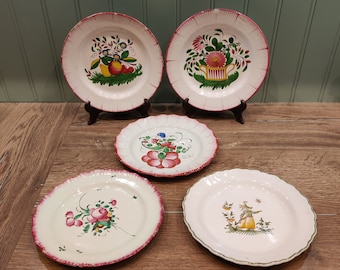 東洋陶器 赤と緑の色調の花飾りが施された古い皿4枚、18世紀、フランス