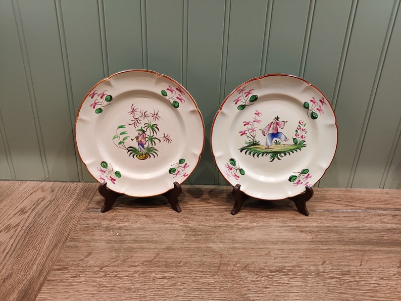 Pair of 19th century earthenware plates with Asian decor Asian inspired decorative plates Handpainted image 2